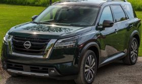 Nissan Pathfinder, Black